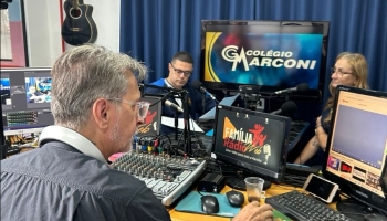 FAMÍLIA WEB RÁDIO 